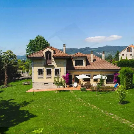 Holiday home La Casa De Prados Oviedo